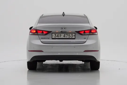 Hyundai Elantra (Avante)