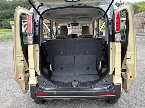Suzuki Spacia Gear