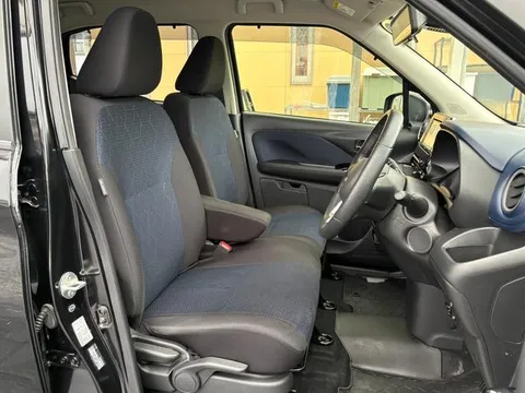 Mitsubishi eK X