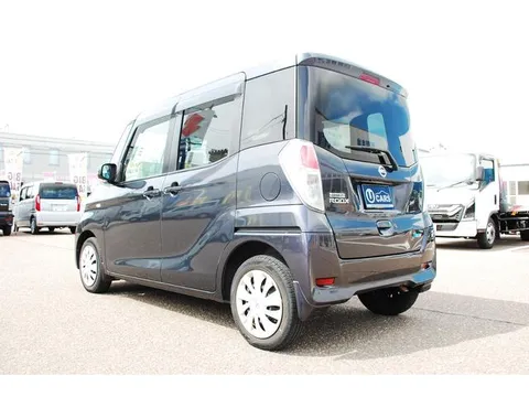 Nissan Dayz Roox