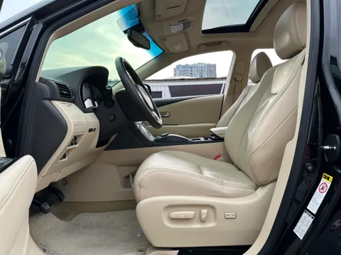 Lexus