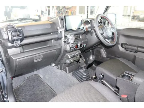 Suzuki Jimny Sierra