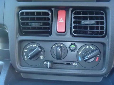 Nissan Clipper Truck