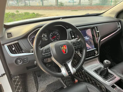 Roewe RX5