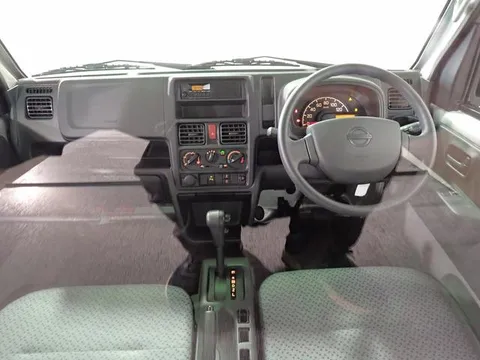 Nissan Clipper Truck