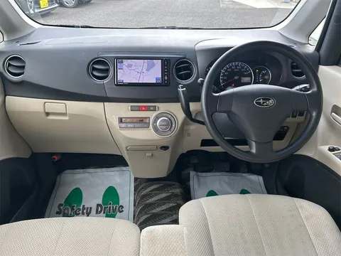 Subaru Lucra