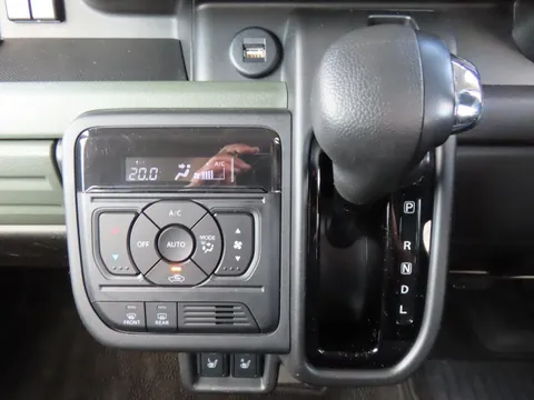 Suzuki Spacia Gear