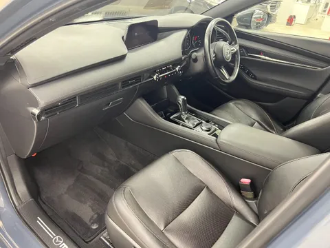 Mazda MAZDA3 Fastback