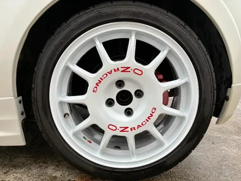Toyota iQ