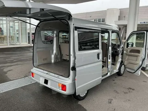 Nissan Clipper