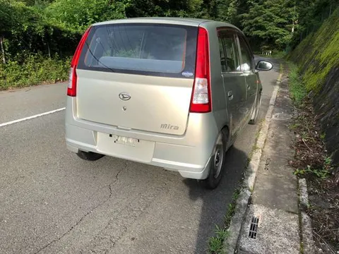 Daihatsu Mira