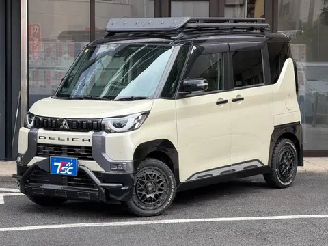 Mitsubishi Delica Mini