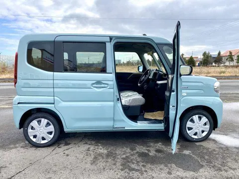 Suzuki Spacia