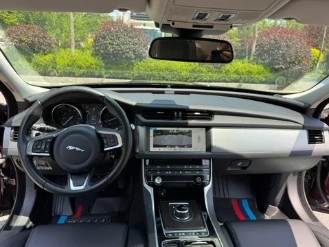 Jaguar XFL