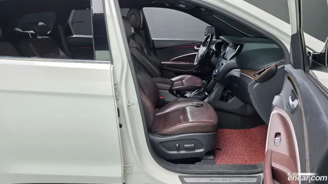Hyundai Grand Santa Fe (Maxcruz)