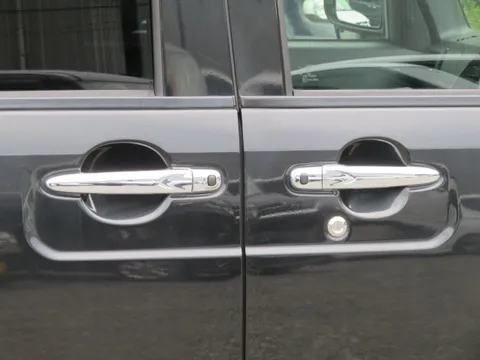 Toyota Pixis Mega