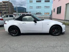 Mazda MX-5 (Roadster)