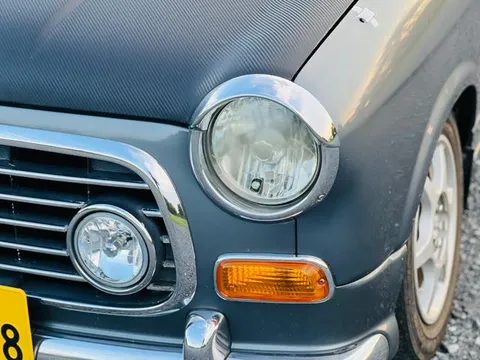 Daihatsu Mira Gino