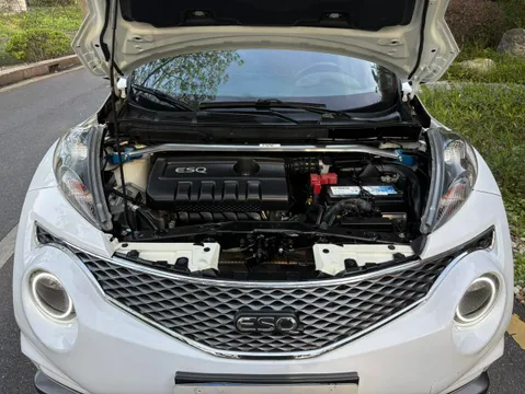 Infiniti ESQ