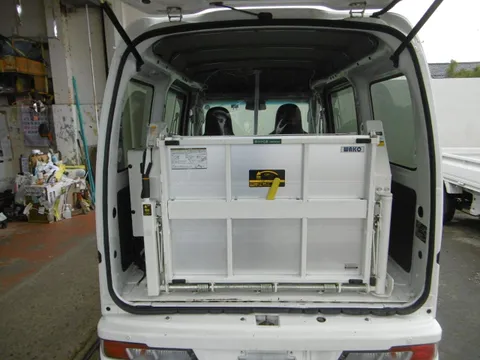 Toyota Pixis Van