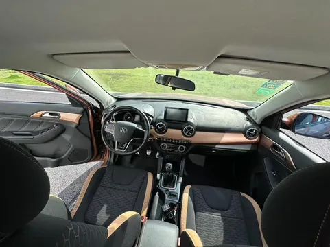 BAIC Senova X35