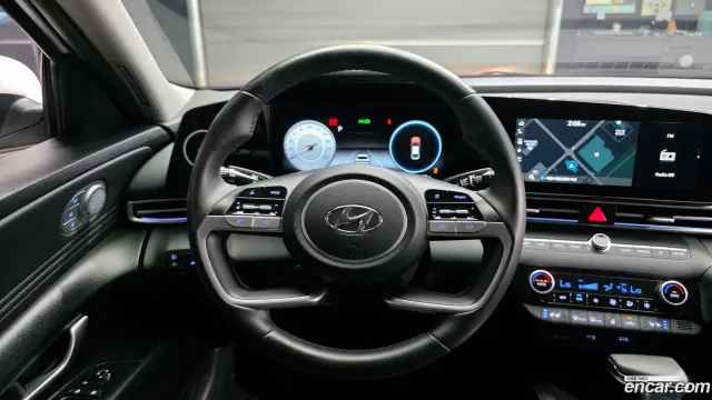 Hyundai Elantra (Avante)