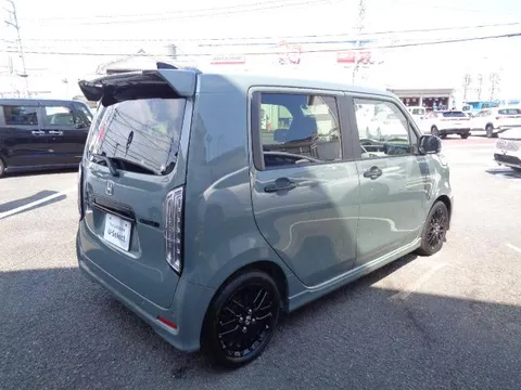 Honda N-WGN Custom