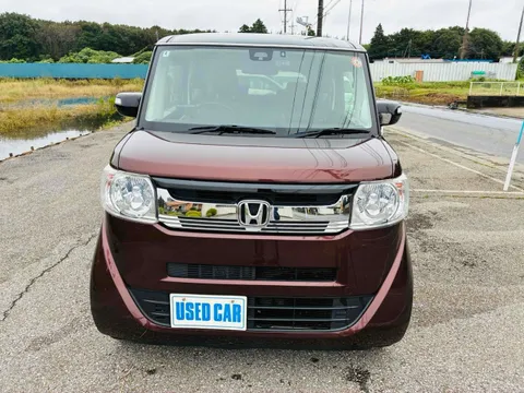 Honda N-BOX Slash