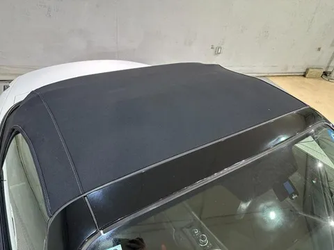 Mazda MX-5 (Roadster)