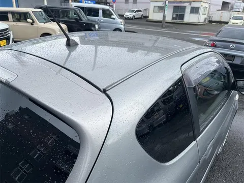 Subaru R1