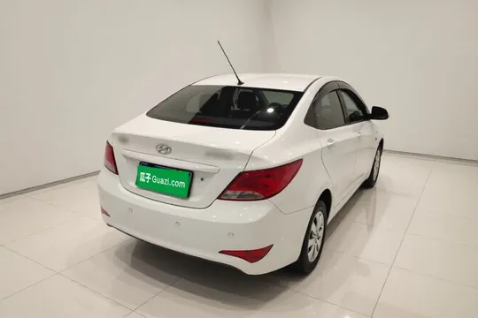 Hyundai Verna (older Generation)