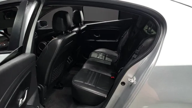 Renault SM3