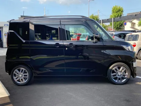 Mitsubishi Delica Mini