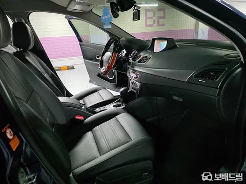 Renault SM3