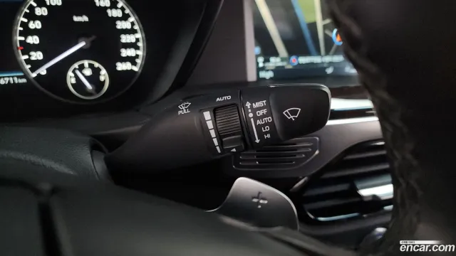 Genesis G90 (EQ900)