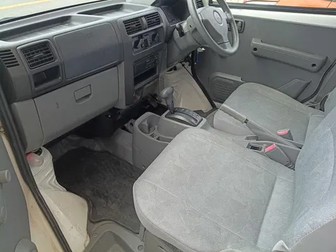 Mitsubishi Minicab Van