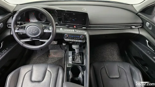Hyundai Elantra (Avante)