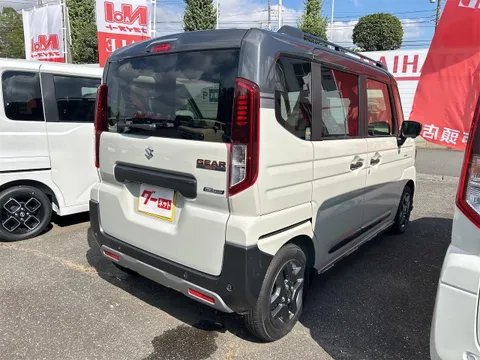 Suzuki Spacia
