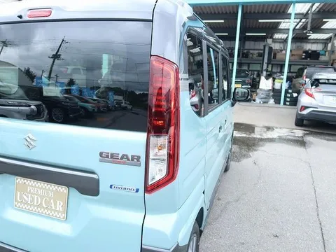 Suzuki Spacia Gear