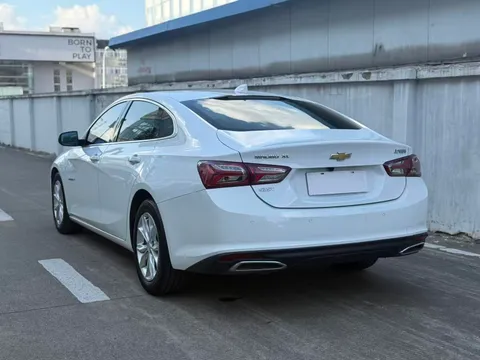 Chevrolet Malibu XL