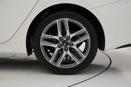 Kia Cerato (K3)