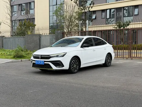 Roewe i5