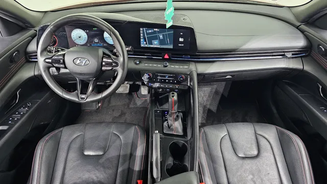 Hyundai Elantra (Avante)