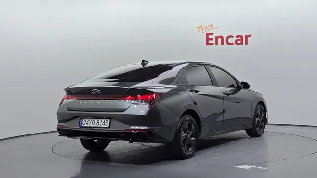 Hyundai Elantra (Avante)