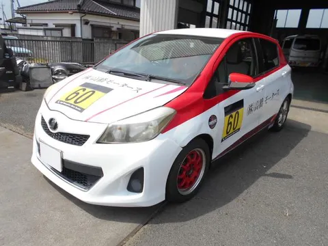 Toyota Yaris (Vitz)