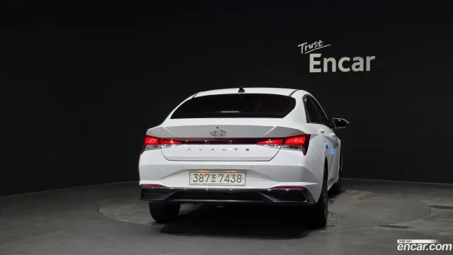 Hyundai Elantra (Avante)