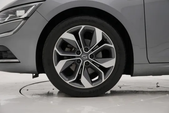 Renault Talisman (SM6)