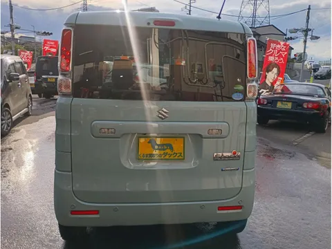 Suzuki Spacia