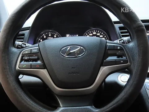 Hyundai Elantra (Avante)