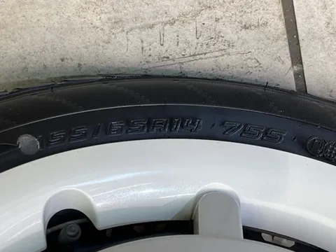 Daihatsu Mira Tocot
